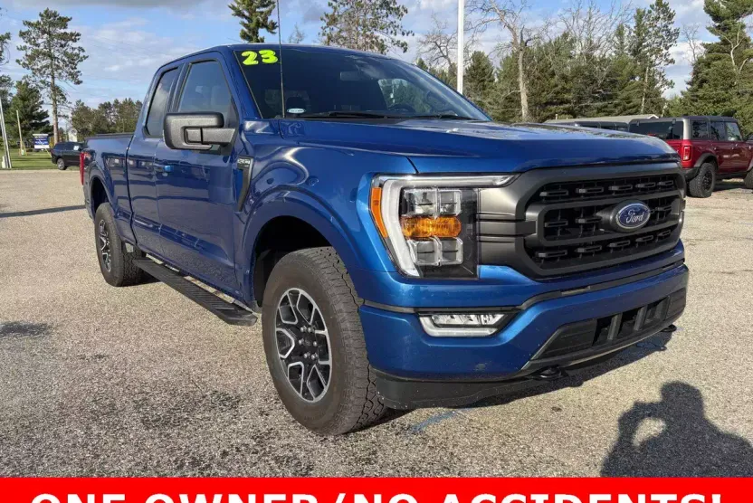 2023 Ford F-150 XLT photo 1