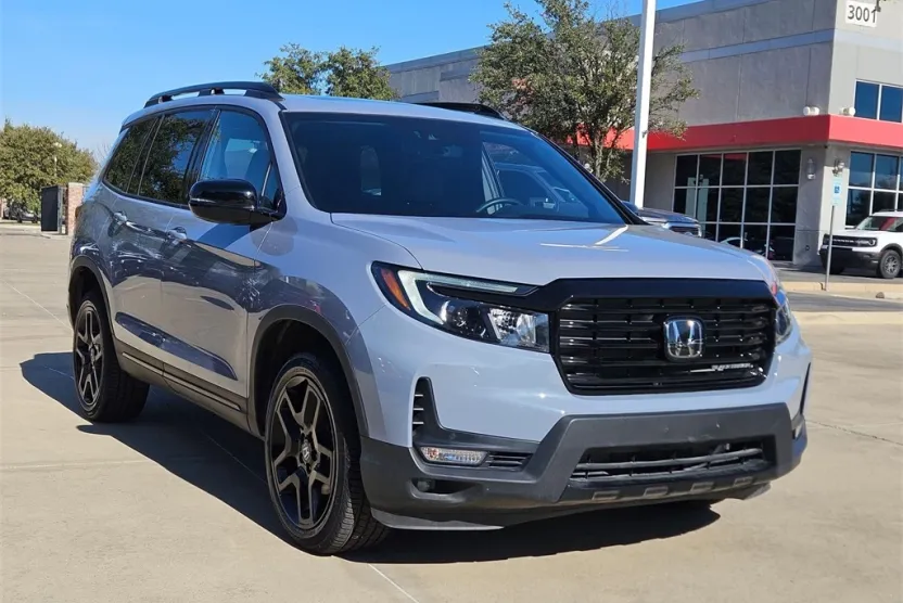 2024 Honda Passport Black Edition photo 1
