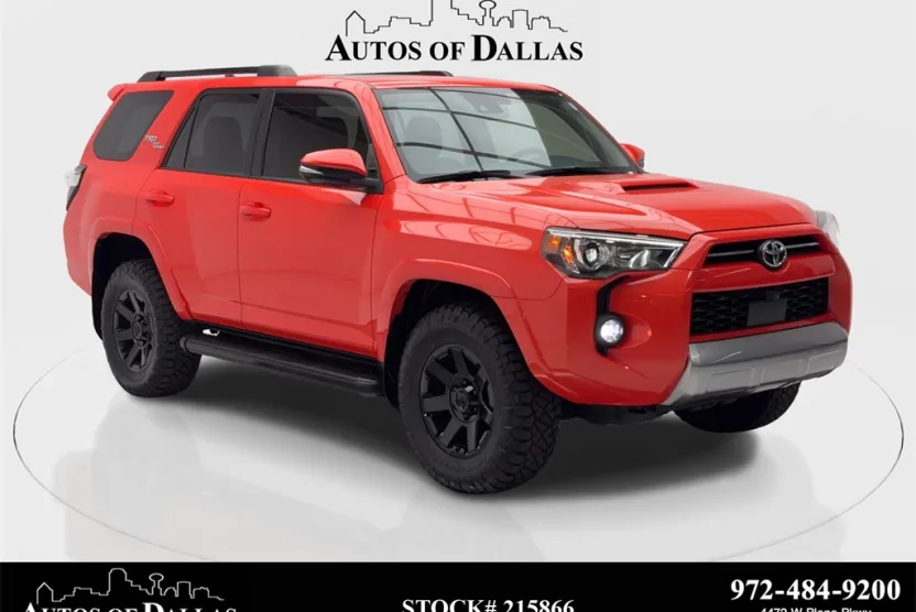 2024 Toyota 4Runner TRD Off-Road Premium photo 1