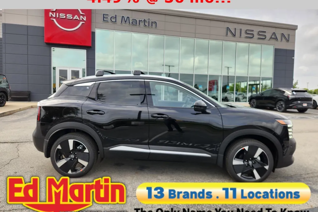 2026 Nissan Kicks SR photo 1