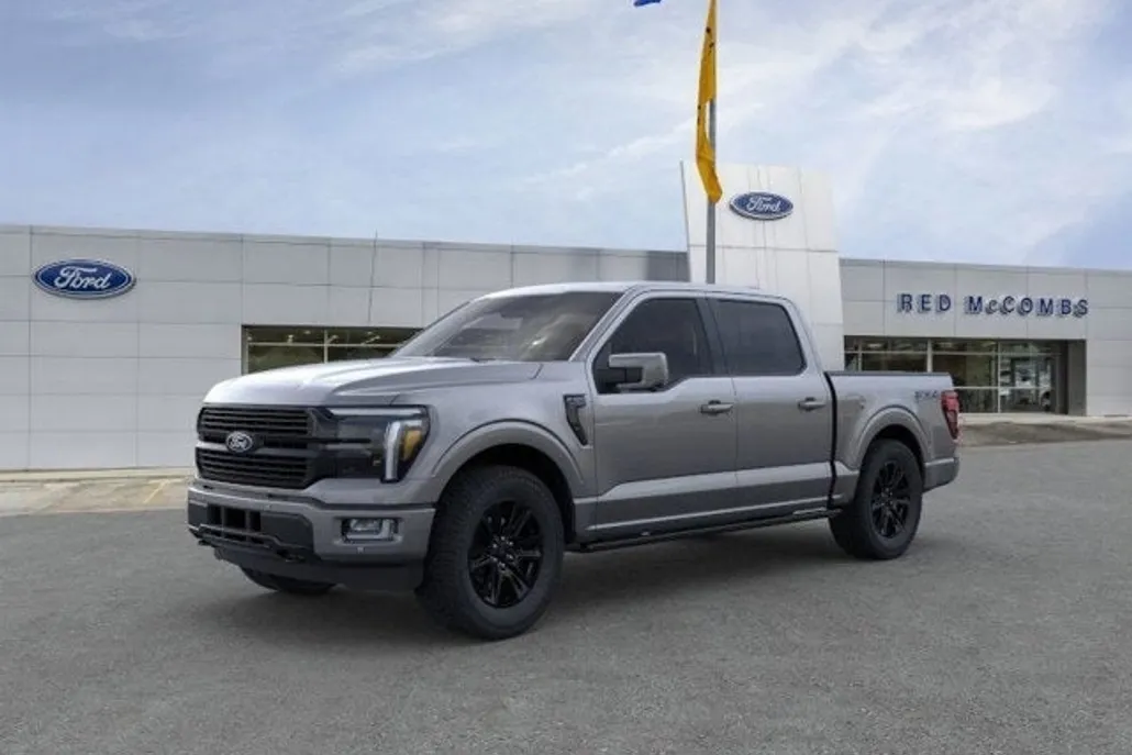 2025 Ford F-150 Platinum photo 1