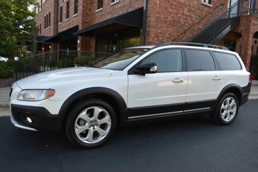 2016 Volvo XC70 T5 Premier photo 1