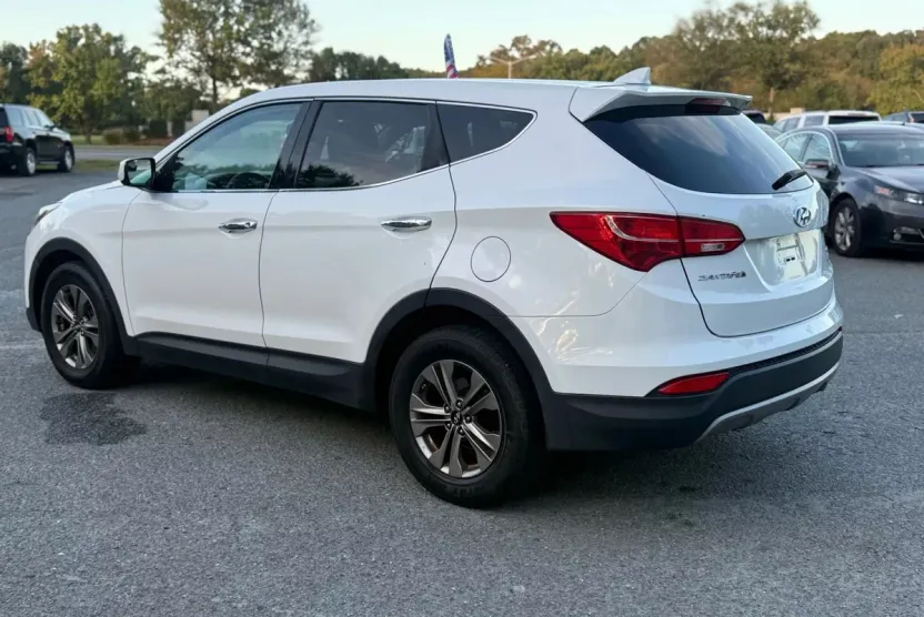 2016 Hyundai Santa Fe Sport Base photo 1