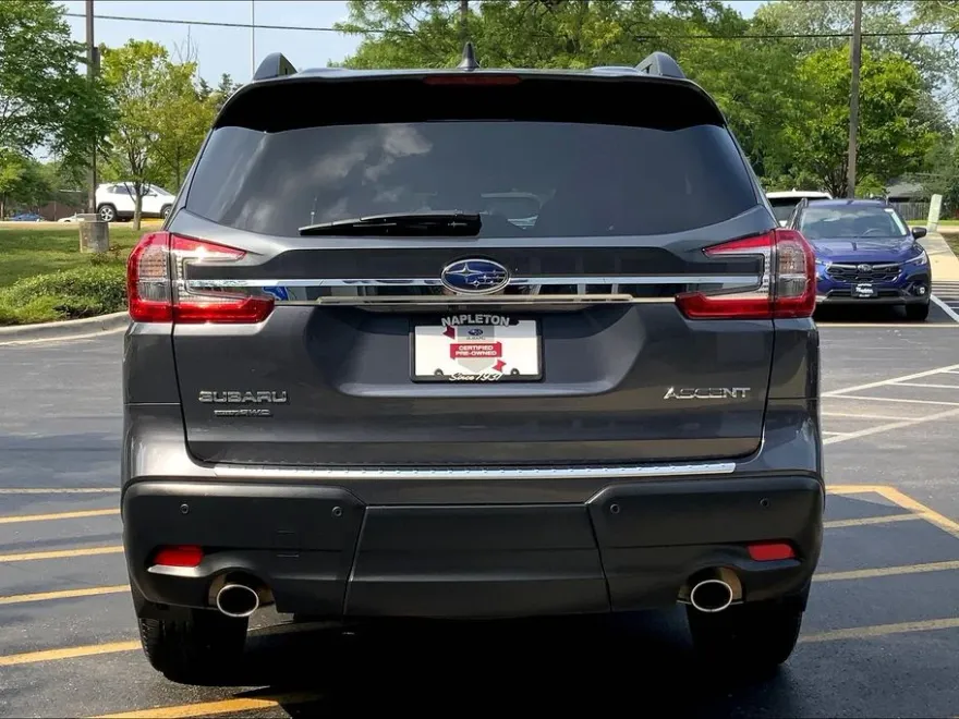 2024 Subaru Ascent Premium photo 1