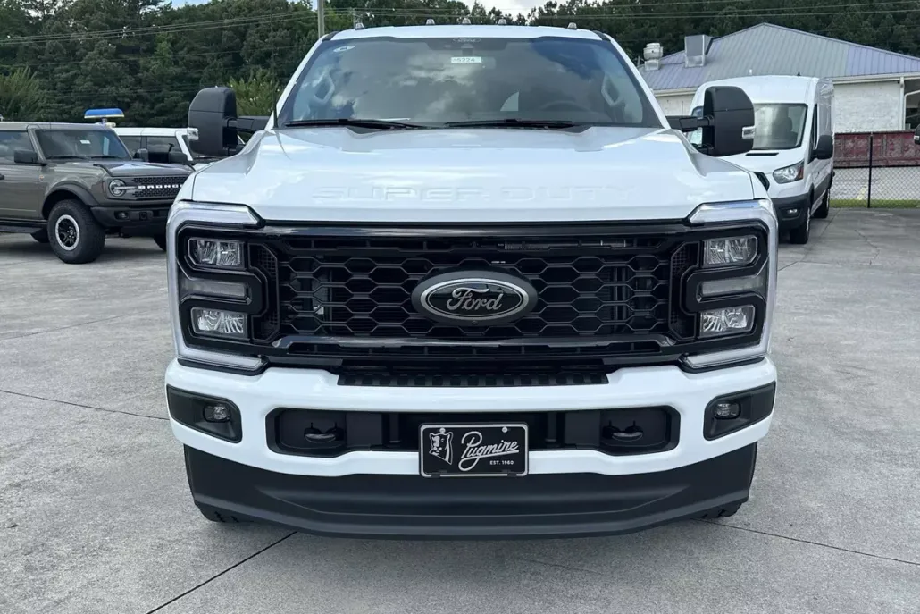 2025 Ford F-250 XLT photo 1