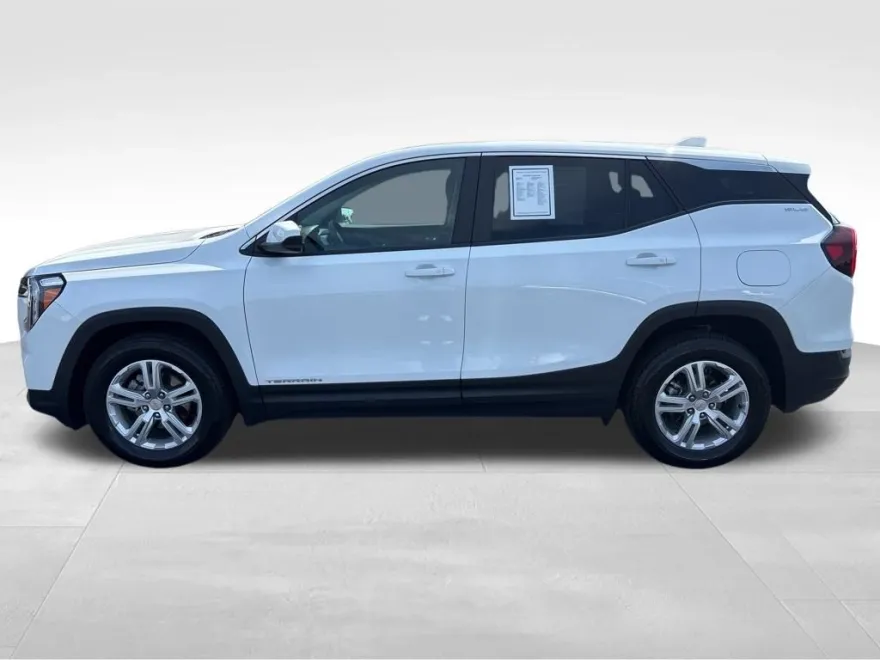 2024 Gmc Terrain SLE photo 1