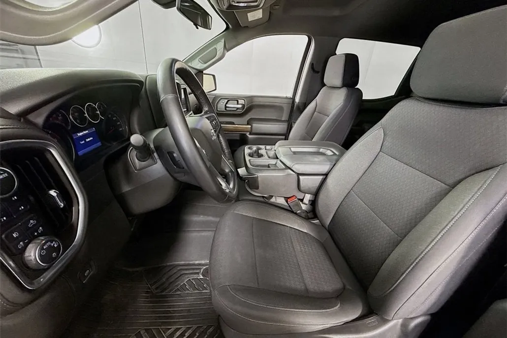 2022 Chevrolet Silverado 1500 RST photo 1