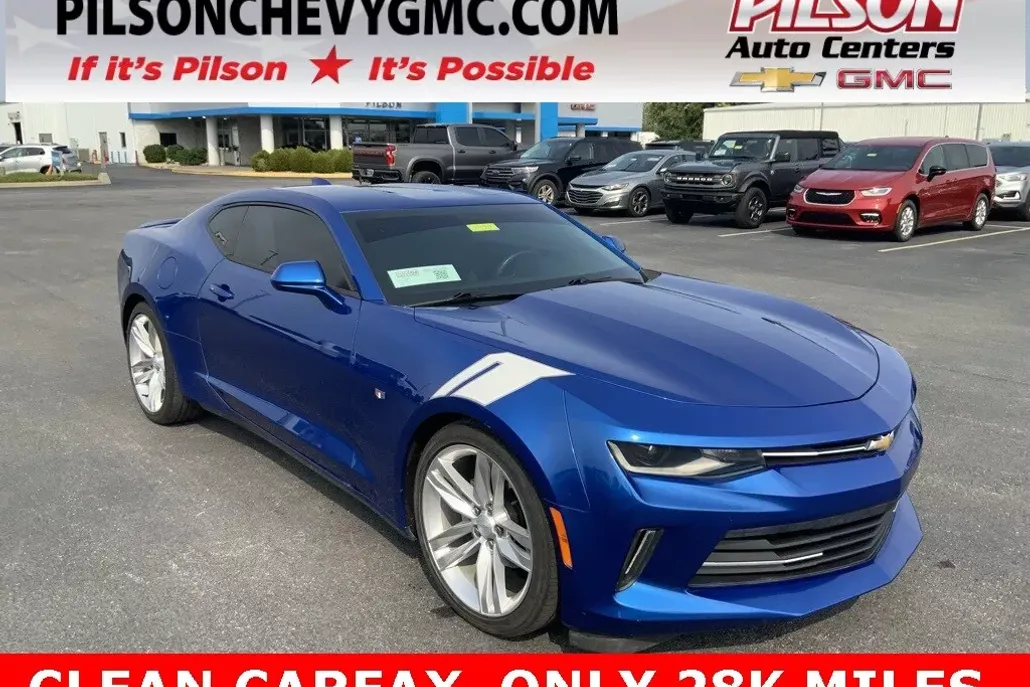 2018 Chevrolet Camaro 1LT photo 1