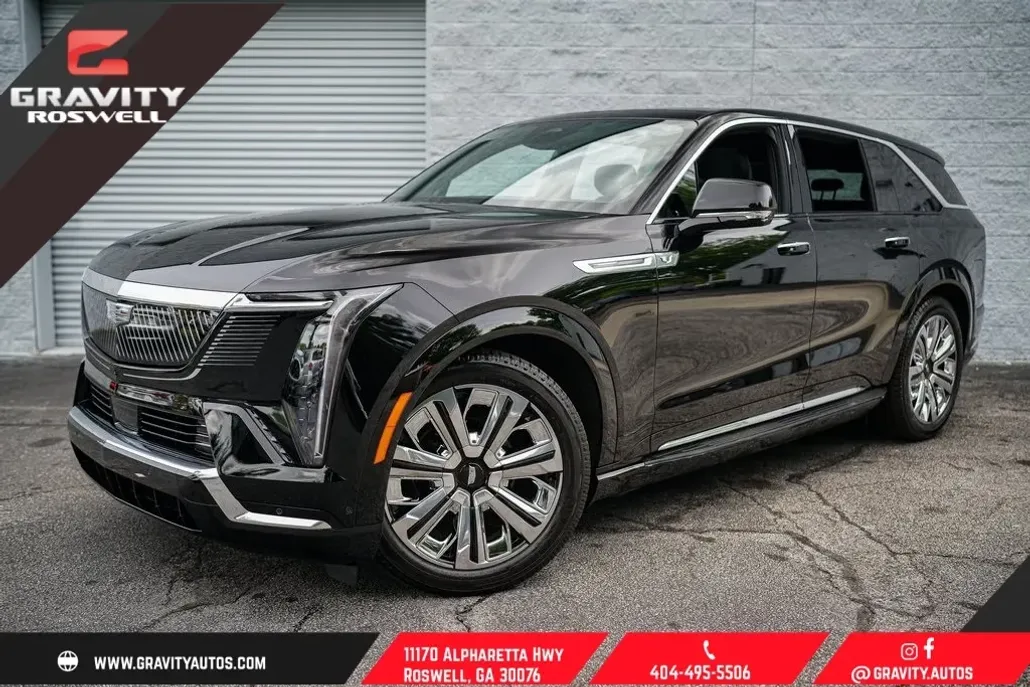 2025 Cadillac Escalade IQ Luxury photo 1