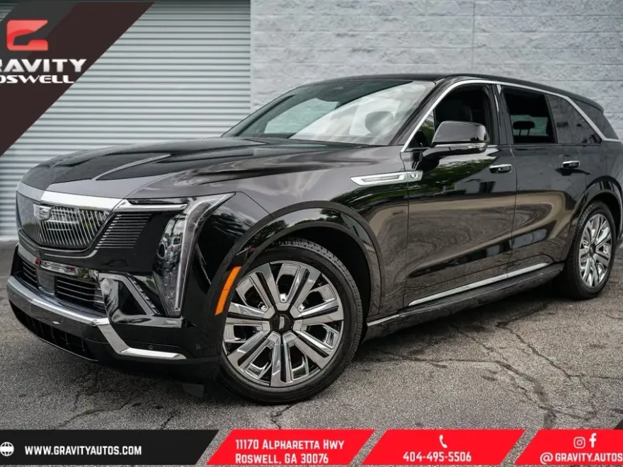 2025 Cadillac Escalade IQ Luxury photo 1