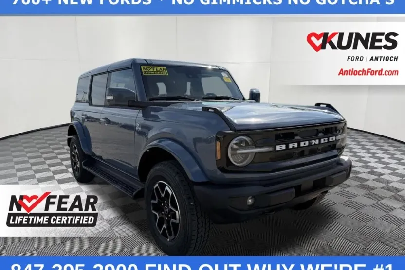 2025 Ford Bronco Outer Banks photo 1
