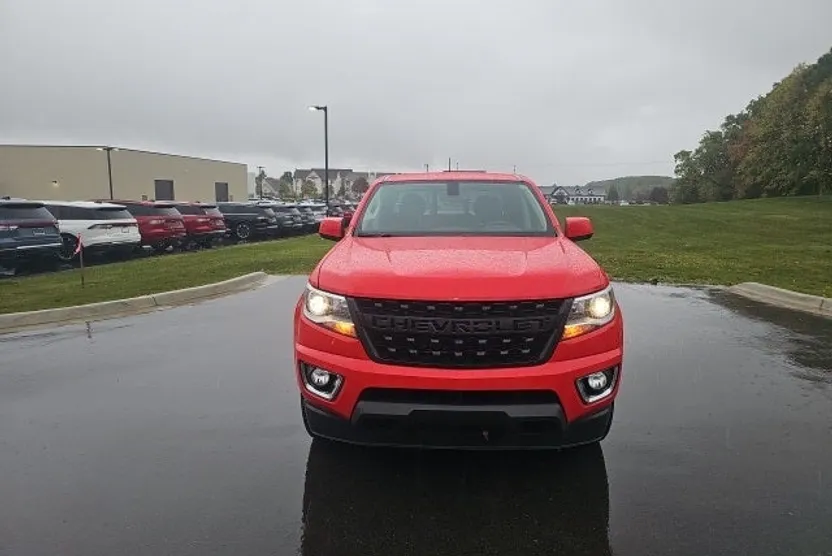 2019 Chevrolet Colorado LT photo 1