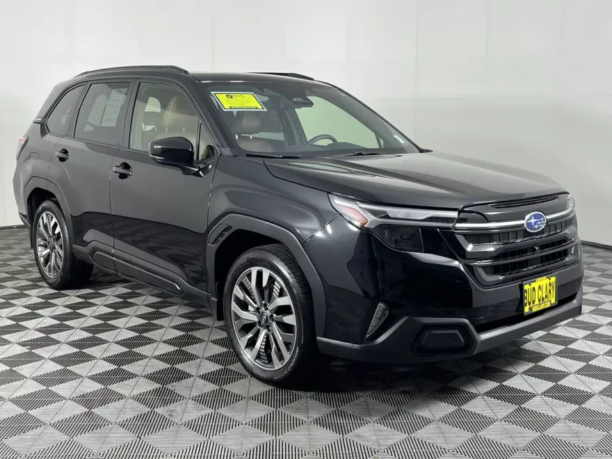 2025 Subaru Forester Touring photo 1