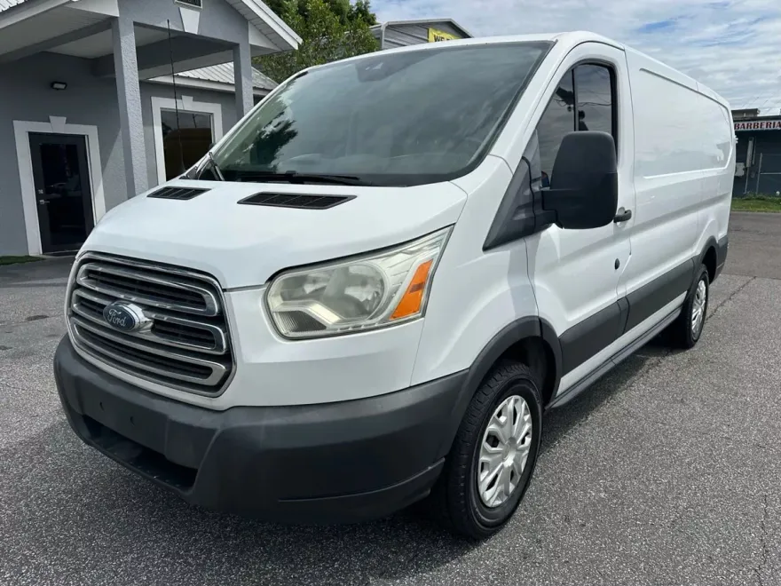 2017 Ford Transit Van photo 1