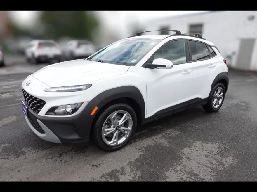 2023 Hyundai Kona SEL photo 1