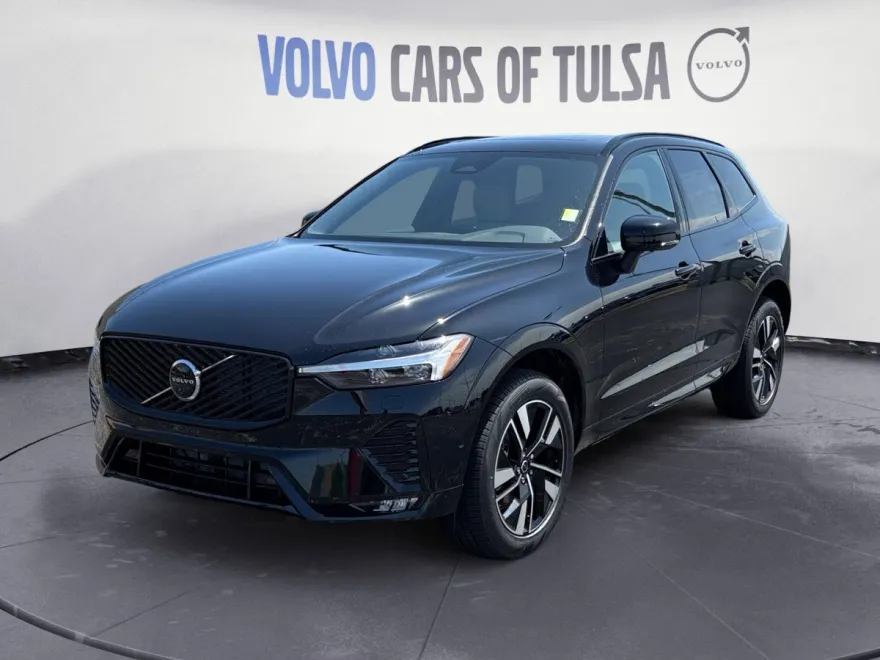 2026 Volvo XC60 B5 Plus photo 1