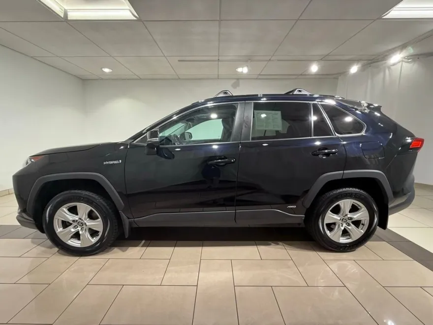 2021 Toyota RAV4 Hybrid XLE photo 1