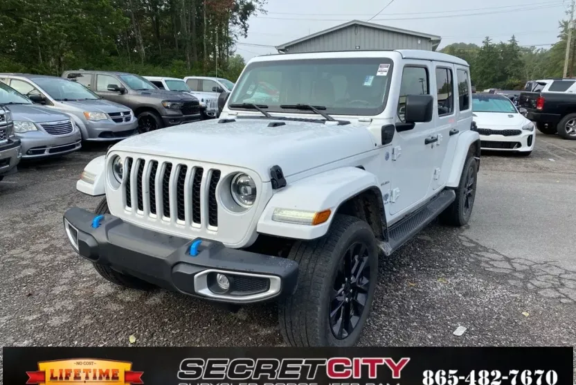 2023 Jeep Wrangler Sahara 4xe photo 1