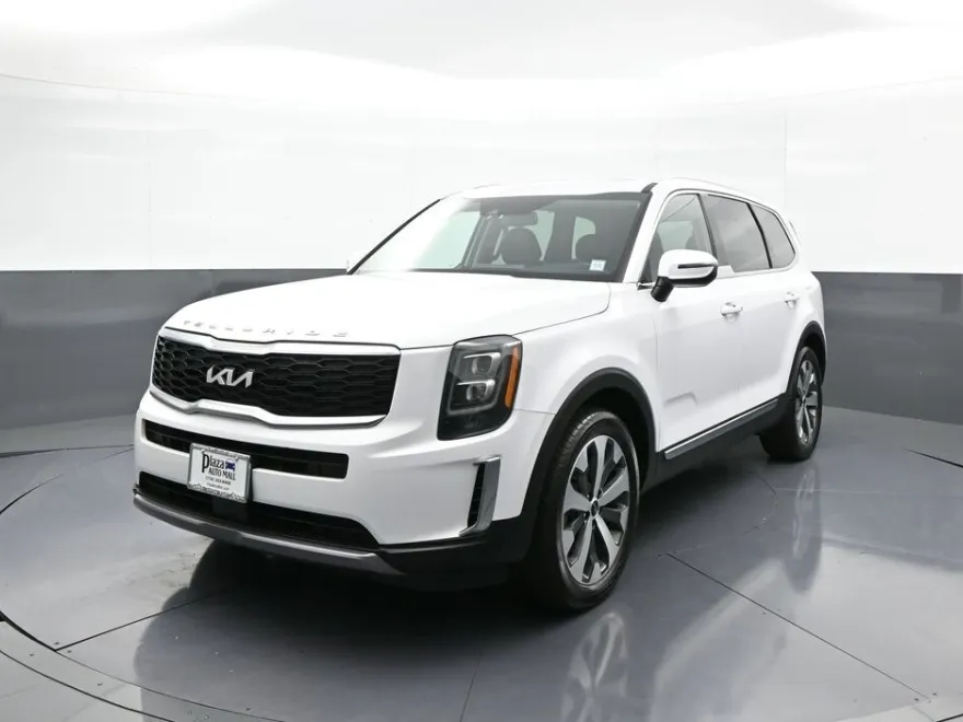 2022 Kia Telluride EX photo 1
