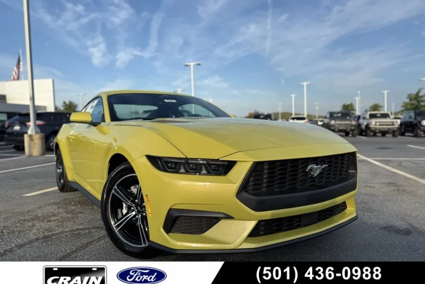 2025 Ford Mustang EcoBoost photo 1