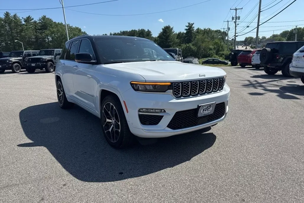 2022 Jeep Grand Cherokee Summit Reserve 4xe photo 1
