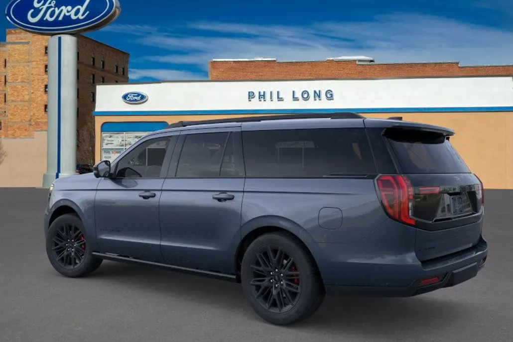2025 Ford Expedition MAX Platinum photo 1