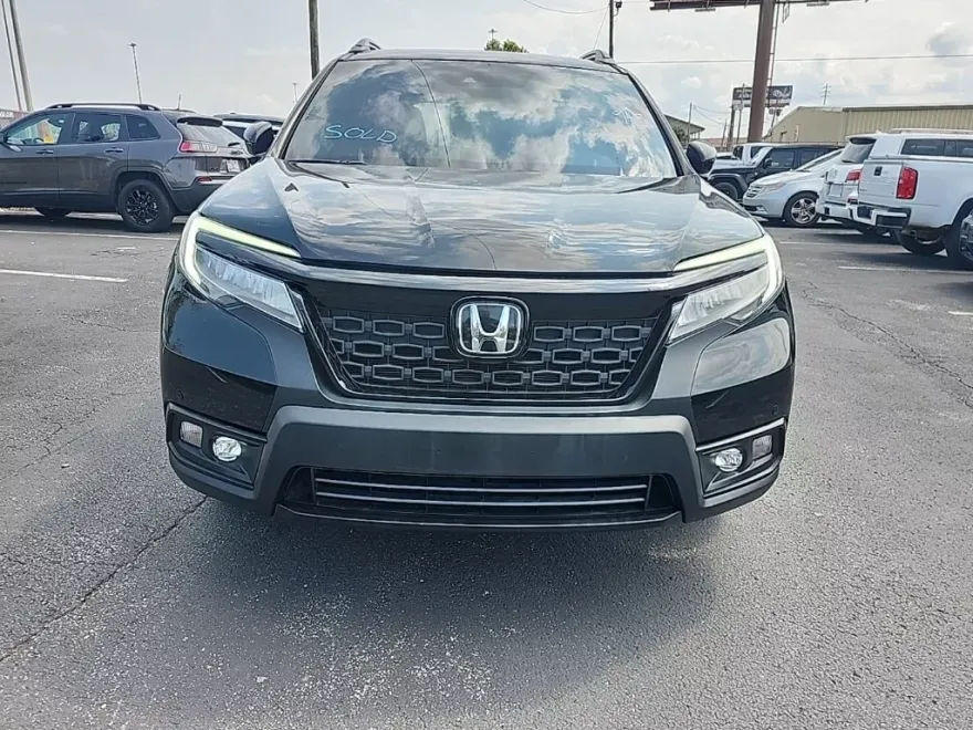 2019 Honda Passport Touring photo 1