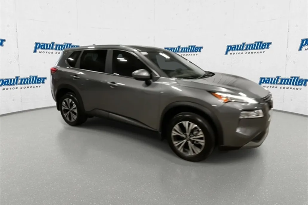 2023 Nissan Rogue SV photo 1