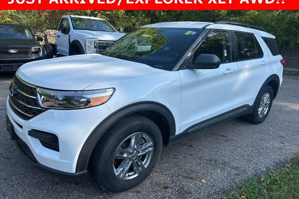 2020 Ford Explorer XLT photo 1