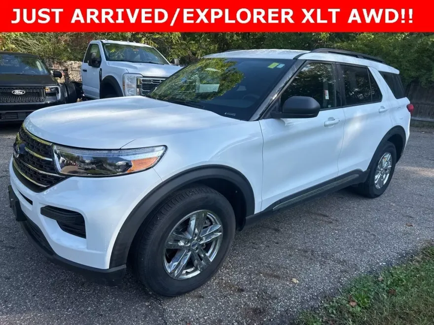 2020 Ford Explorer XLT photo 1