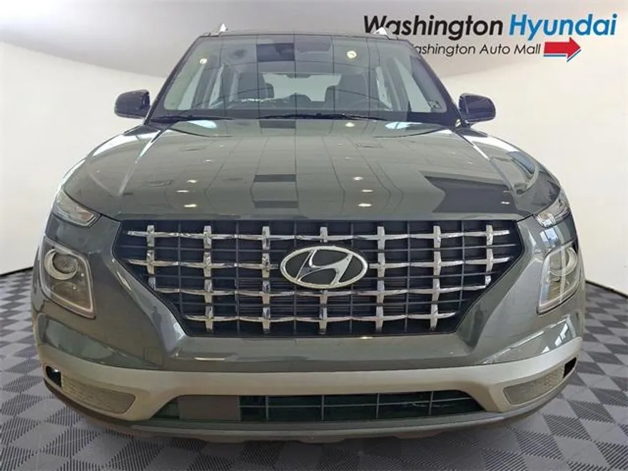 2025 Hyundai Venue Limited photo 1