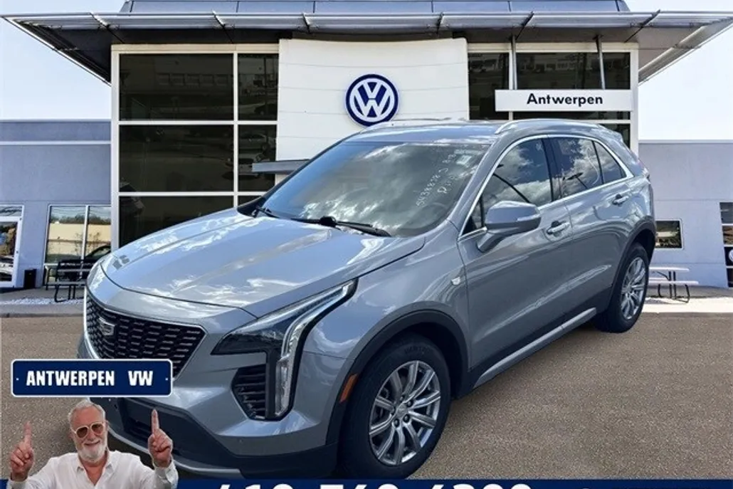 2023 Cadillac XT4 Premium Luxury photo 1