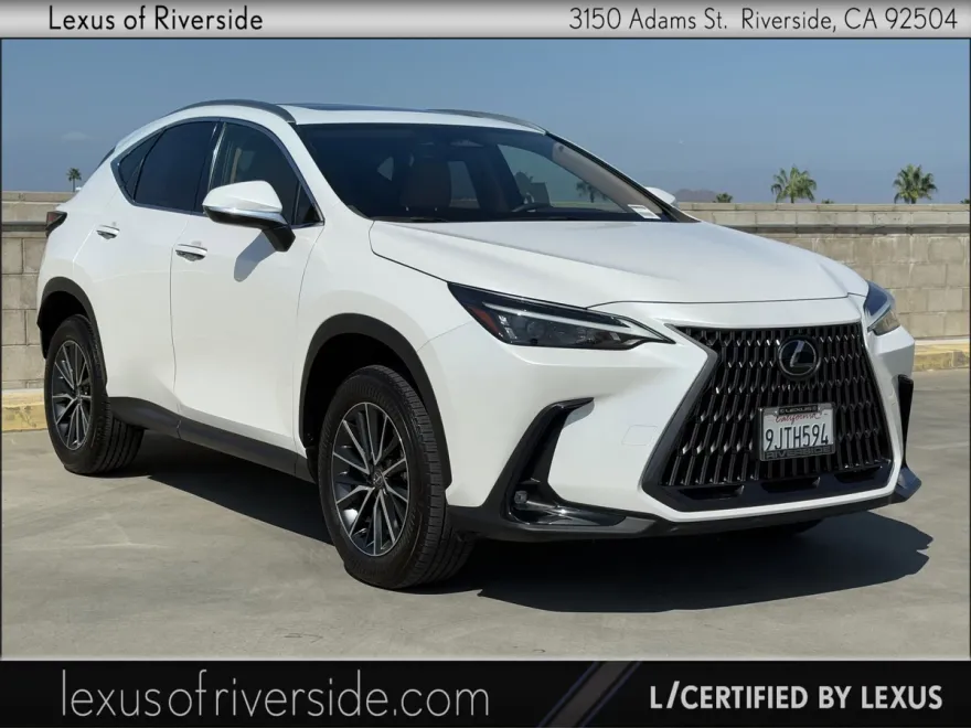 2024 Lexus NX 250 photo 1