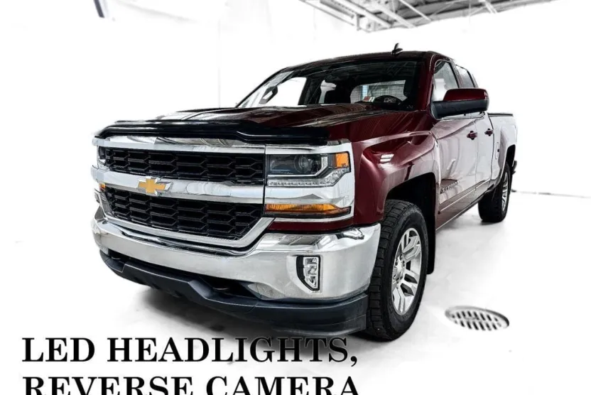 2017 Chevrolet Silverado 1500 LT photo 1