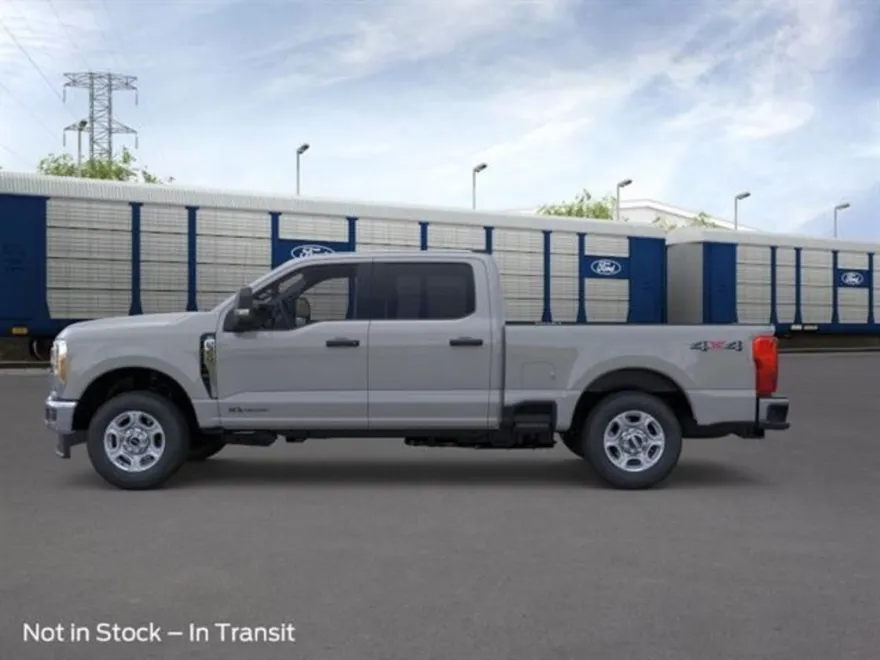 2026 Ford F-350 XLT photo 1