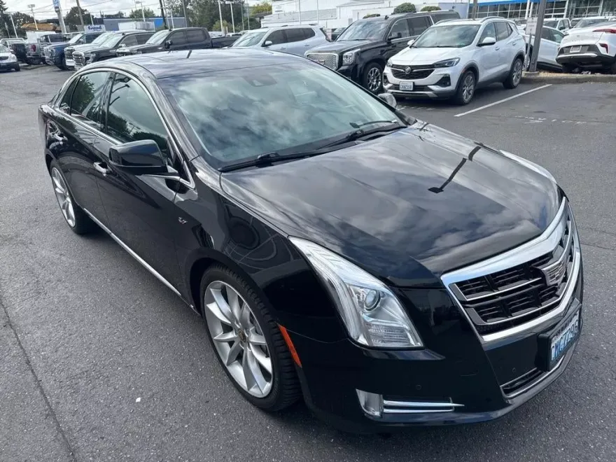 2016 Cadillac XTS V-Sport Premium photo 1