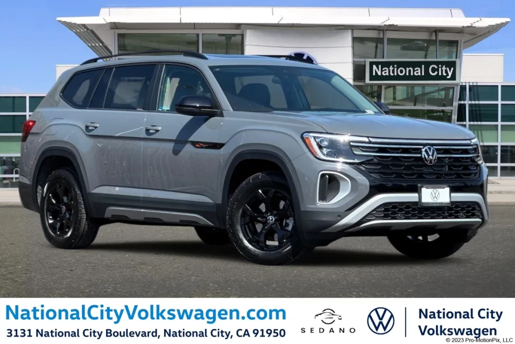 2025 Volkswagen Atlas Peak Edition SE photo 1