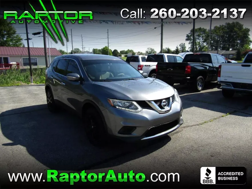 2015 Nissan Rogue S photo 1