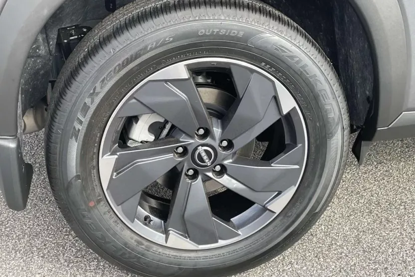 2026 Nissan Rogue SV photo 1
