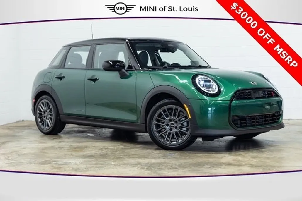 2025 Mini Cooper 4 Door Hardtop Signature photo 1