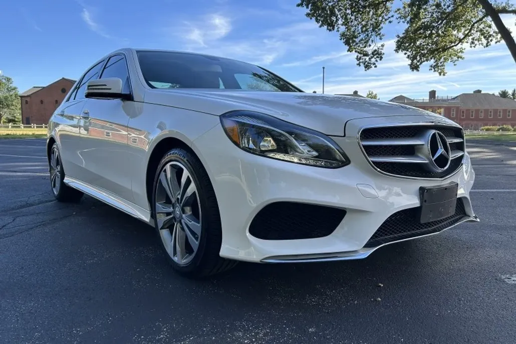 2014 Mercedes Benz E 350 Sport photo 1