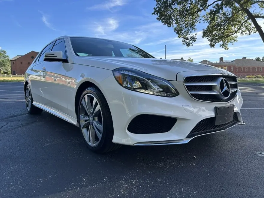 2014 Mercedes Benz E 350 Sport photo 1