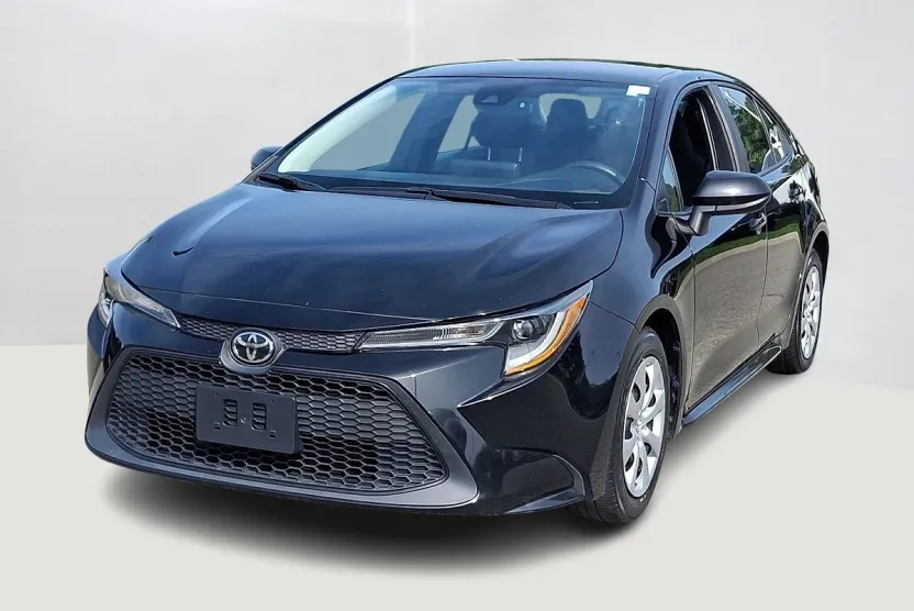 2022 Toyota Corolla LE photo 1