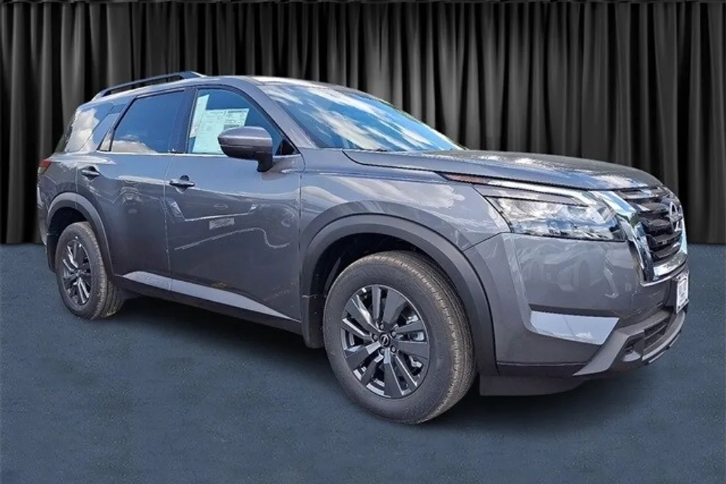2025 Nissan Pathfinder SV photo 1