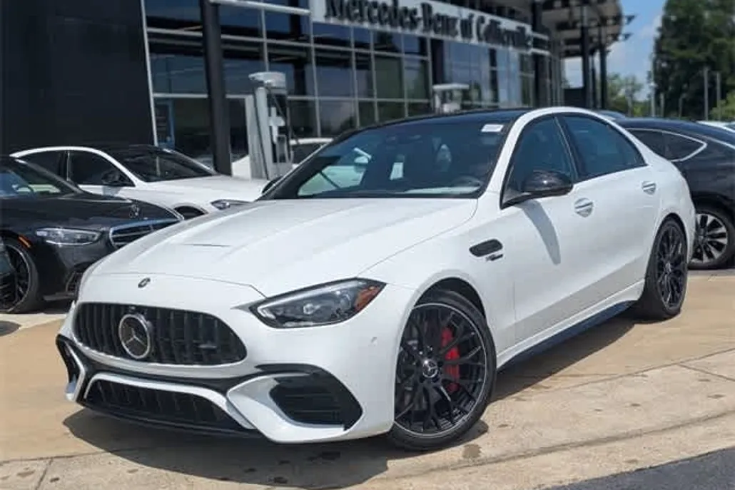 2025 Mercedes Benz C AMG 63 S E PERFORMANCE photo 1
