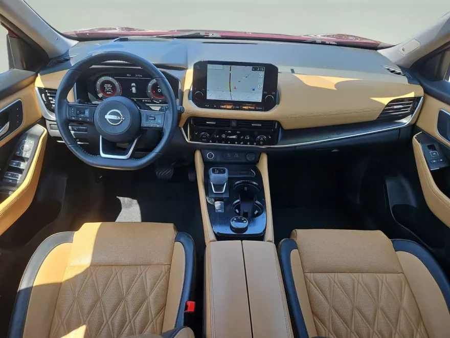 2023 Nissan Rogue Platinum photo 1