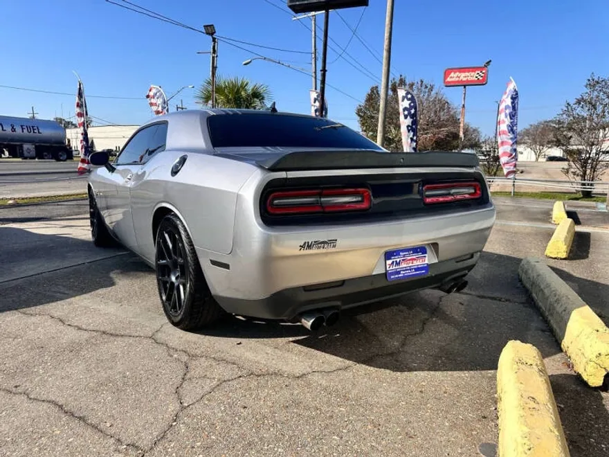 2015 Dodge Challenger R/T Scat Pack Shaker photo 1