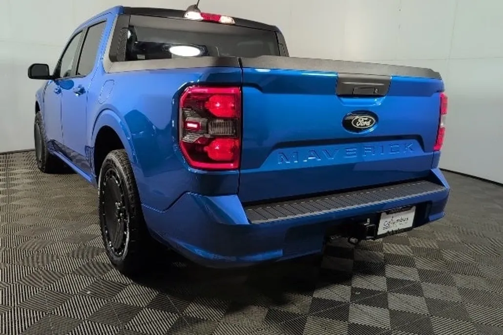 2025 Ford Maverick photo 1
