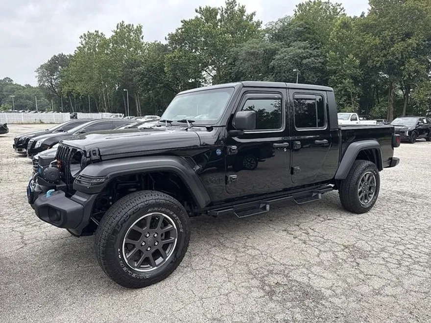 2020 Jeep Gladiator Sport S photo 1