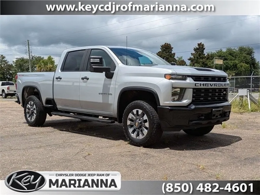 2023 Chevrolet Silverado 2500HD Custom photo 1